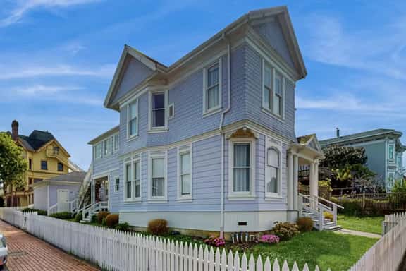 Lilac Victorian House of Eureka - Image 1