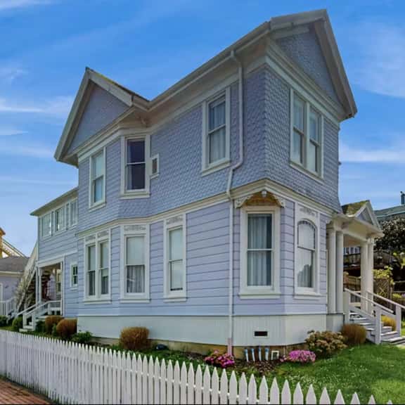 Lilac Victorian House of Eureka - Image 1